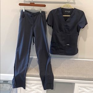 Scrub set: top & bottom